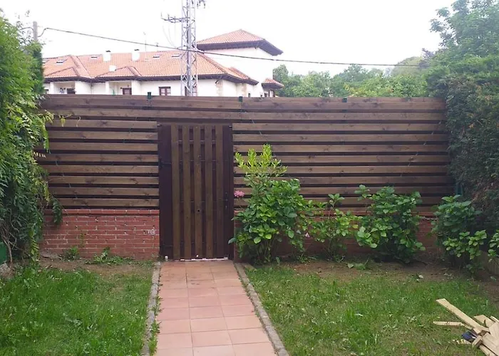 Apartment En El Paseo De Manuel Noriega, Nº 9, Con Jardin Privado, Wifi, En *