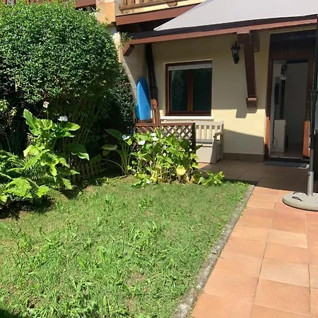 Appartamento En El Paseo De Manuel Noriega, Nº 9, Con Jardin Privado, Wifi, En Comillas