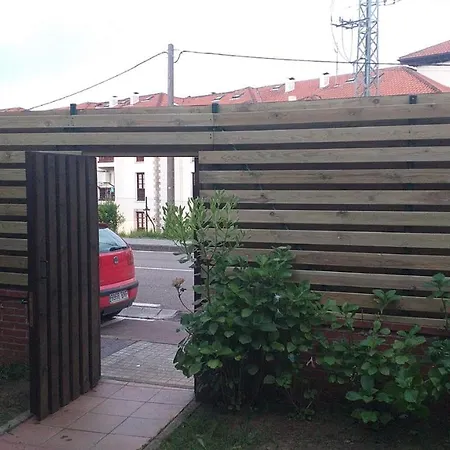 Appartamento En El Paseo De Manuel Noriega, Nº 9, Con Jardin Privado, Wifi, En Comillas